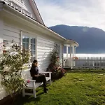 Nes Gard Hotel 3*