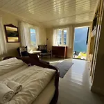 Nes Gard Hotel