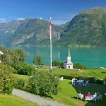 Nes Gard Hotel