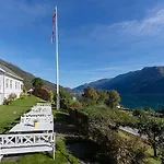 Nes Gard 3* Høyheimsvik