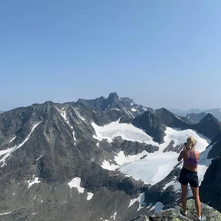 فندق Nes Gard Høyheimsvik