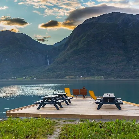Nes Gard Hotel Høyheimsvik