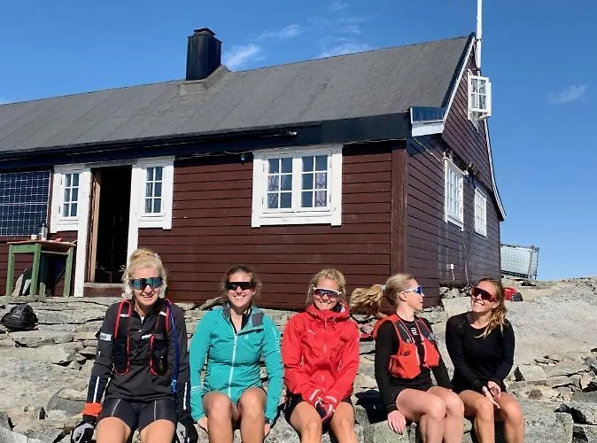 Nes Gard Hotel Hoyheimsvik