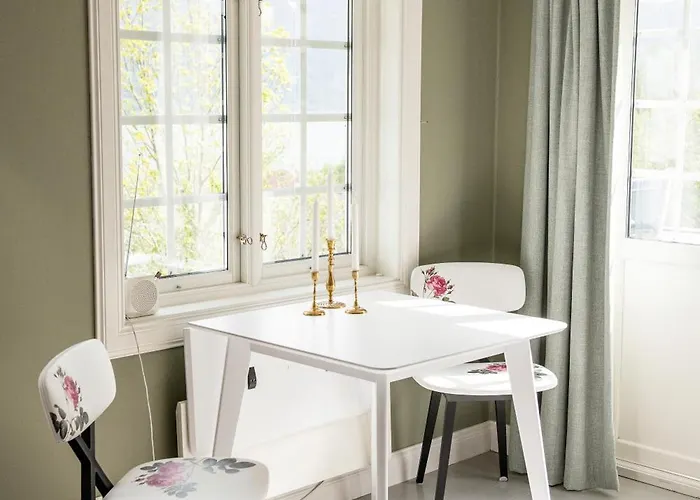 Nes Gard 3* Hoyheimsvik