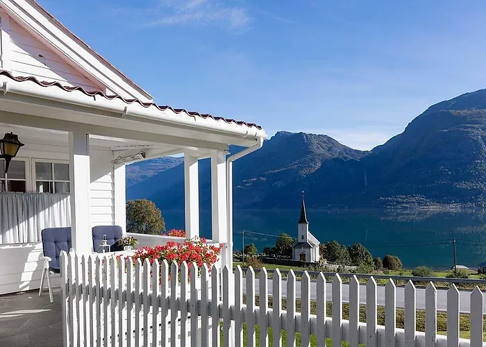 Nes Gard 3* Hoyheimsvik