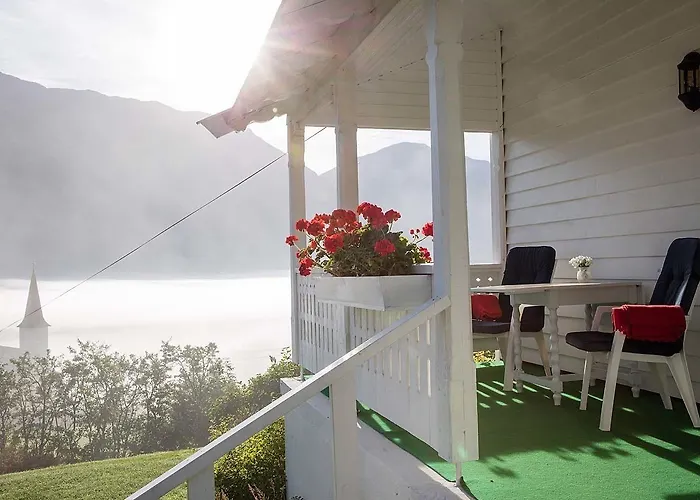 Nes Gard Hoyheimsvik