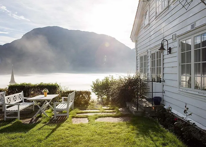 Nes Gard 3* Hoyheimsvik