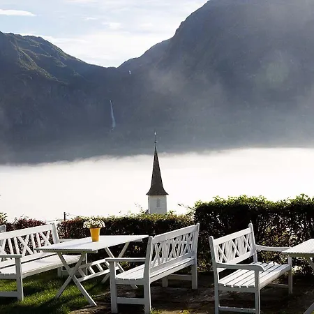 Nes Gard 3* Høyheimsvik